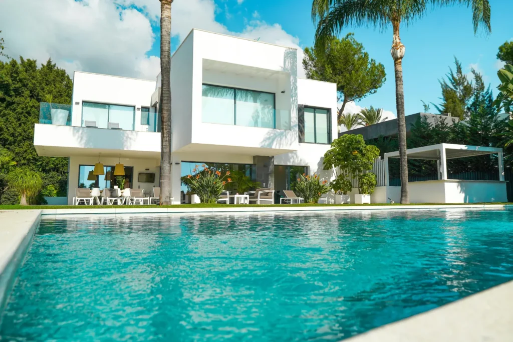 Oberoi Realty 360 North Sector 58